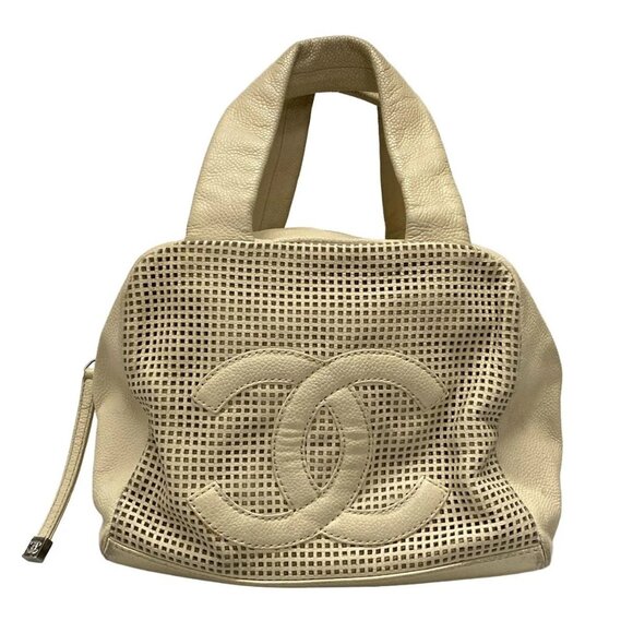 Auth CHANEL - Beige Calfskin Leather Handbag - Picture 1 of 16